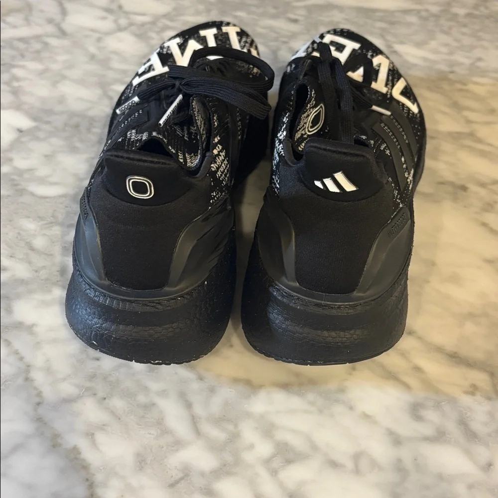 Black and White Sneakers with 'Overtime' Design, Ultraboost 5x, Mens 9